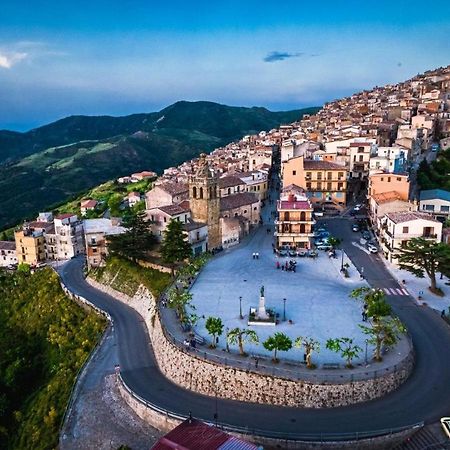 Hotel Antico Borgo Buonanotte San Mauro Castelverde Esterno foto