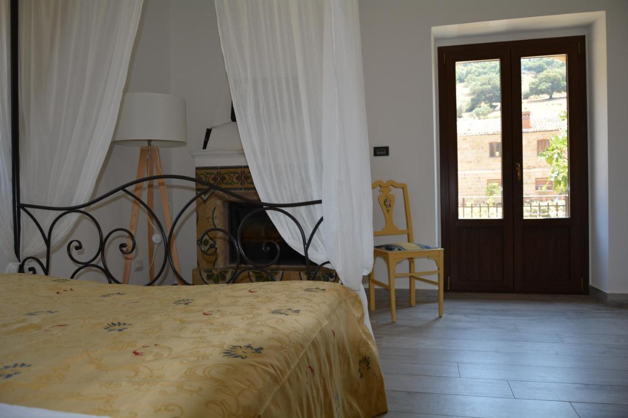 Hotel Antico Borgo Buonanotte San Mauro Castelverde Esterno foto